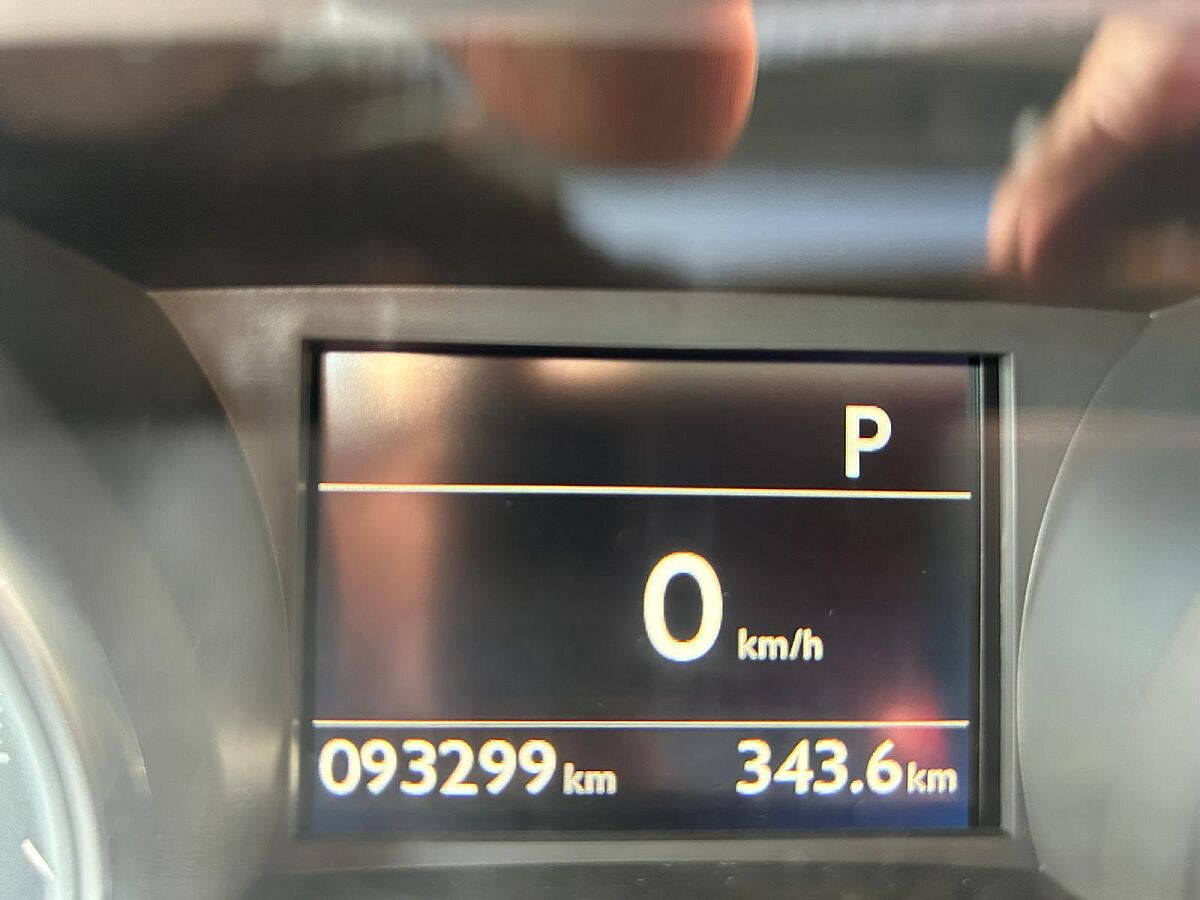 PEUGEOT 2008 ALLURE 1.2 E-THP AUTO SPANISH LHD IN SPAIN 58000 MILES 1 OWNER 2019